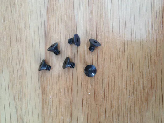 Machine Screws Pack of four (4)