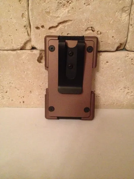 Slick Plate with Money Clip